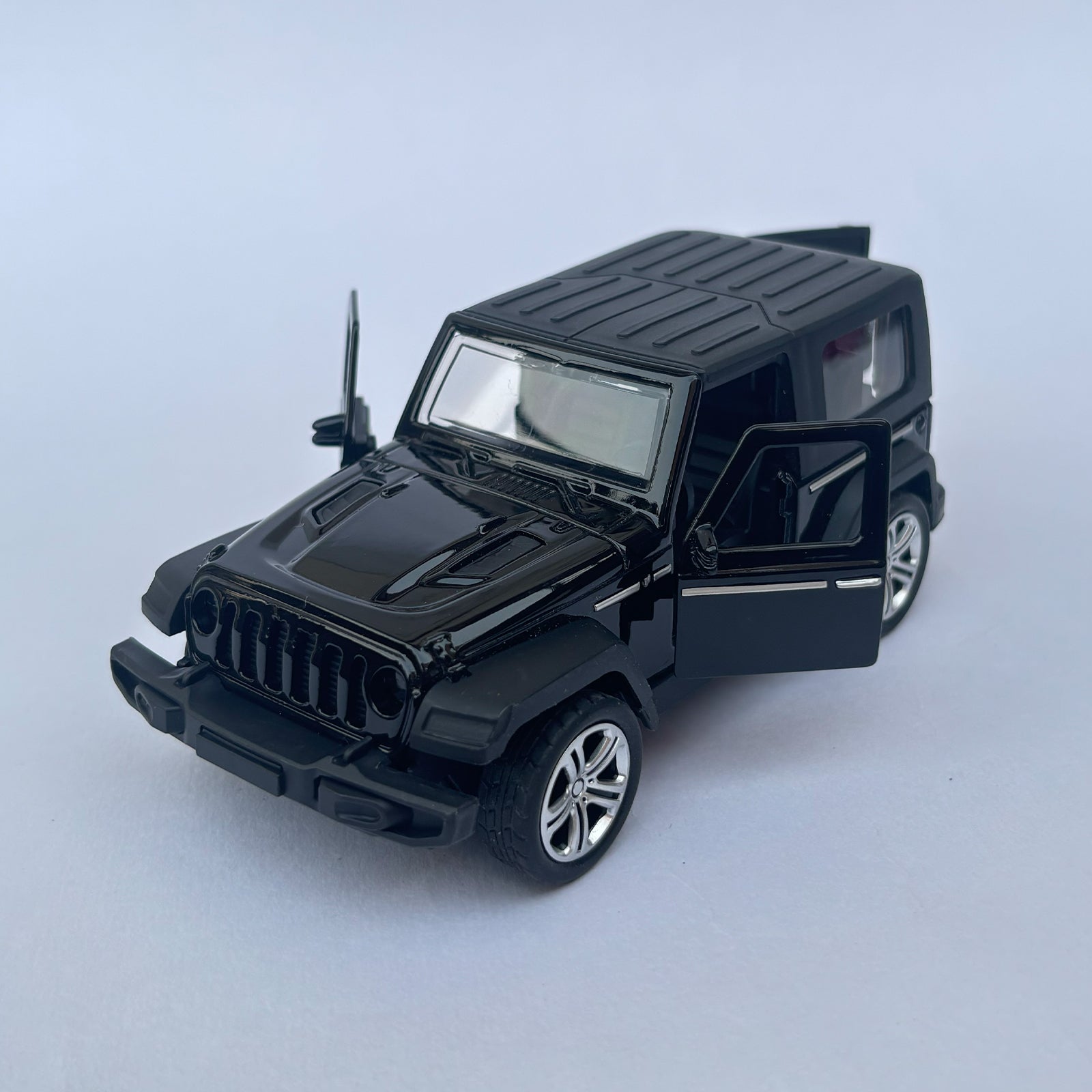 Diecast 1:32 Scale Metal Pull Back Car Toy for Kids with Openable Doors, Light & Music.